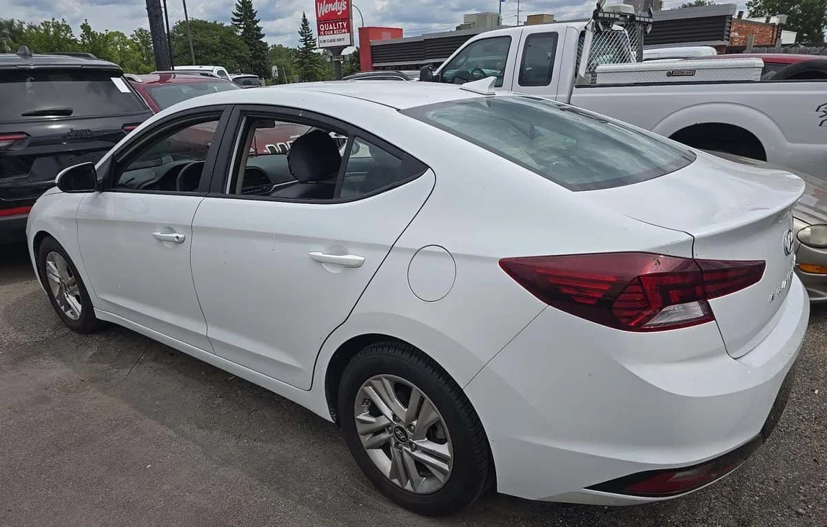 2019 HYUNDAI ELANTRA SEL 3