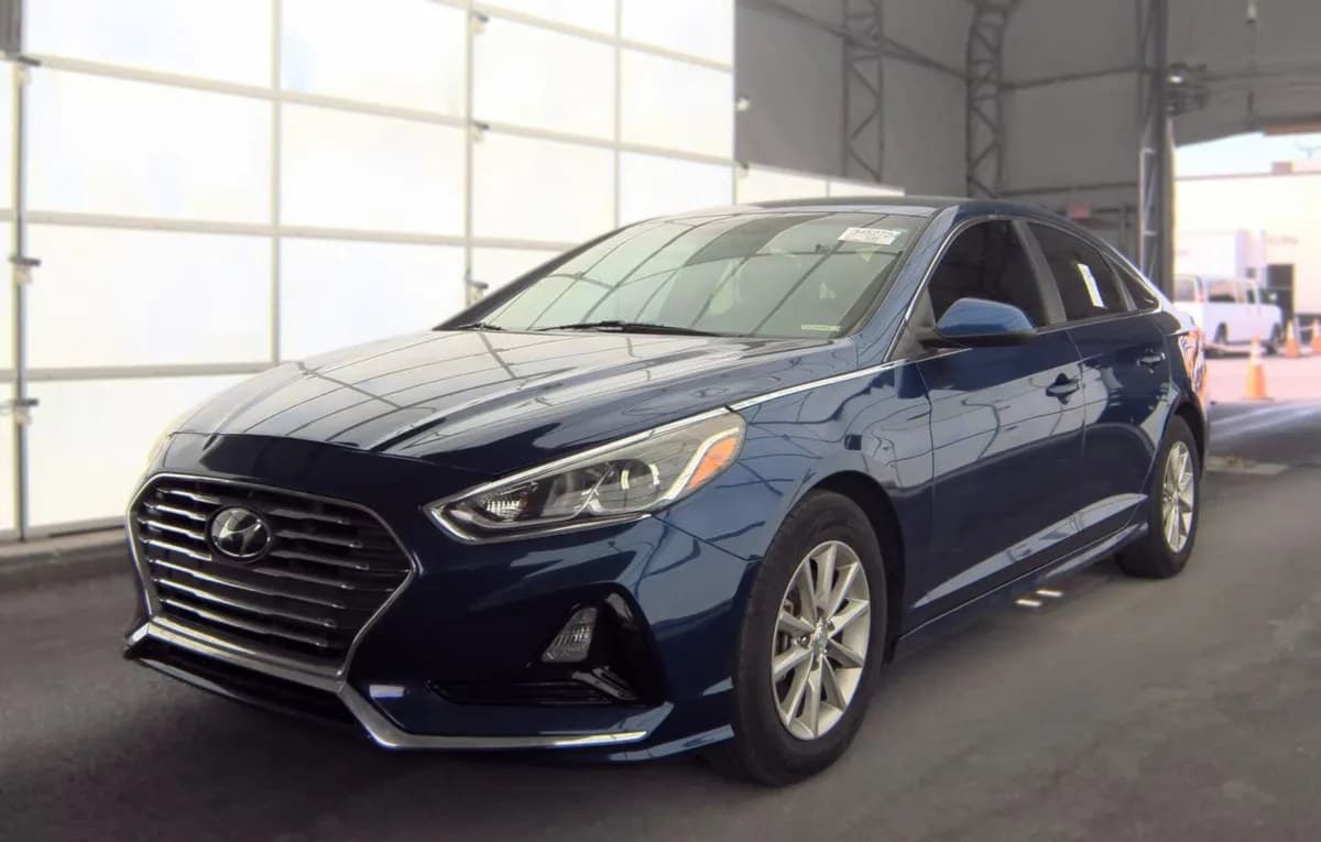 2018 HYUNDAI SONATA SE 2