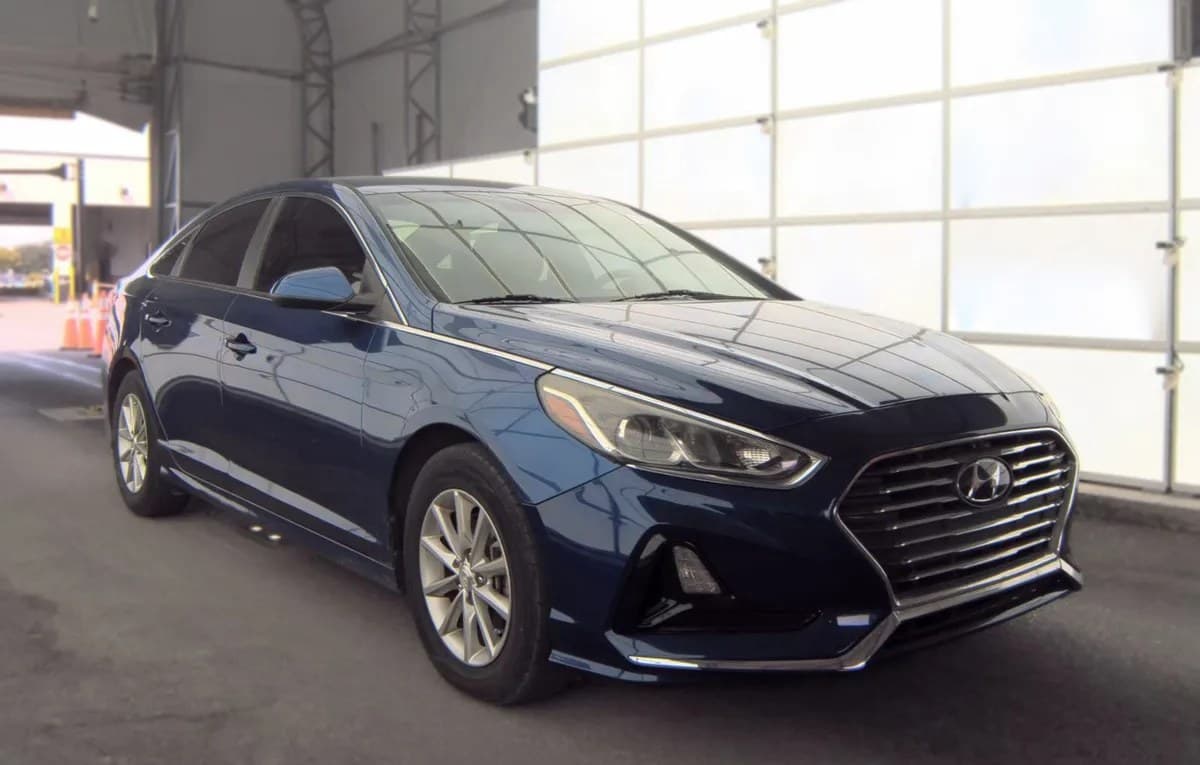 2018 HYUNDAI SONATA SE 4
