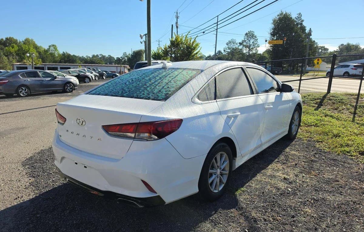 2019 HYUNDAI SONATA SE 4