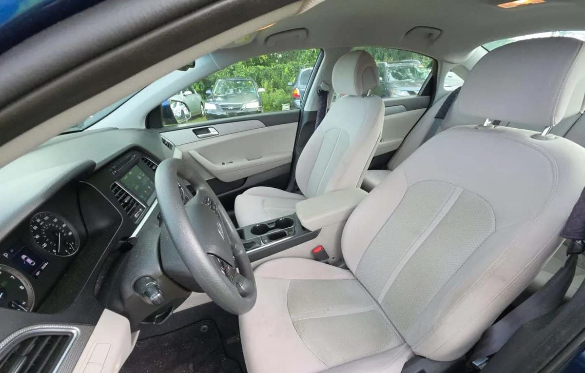 2017 HYUNDAI SONATA SE 3
