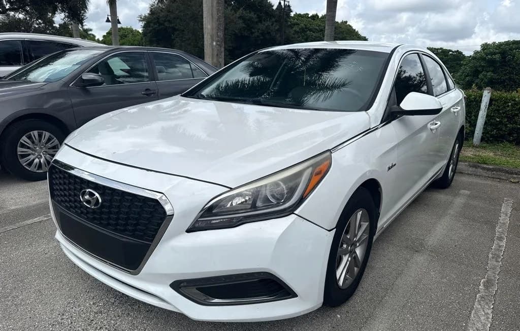 2017 HYUNDAI SONATA SE 1