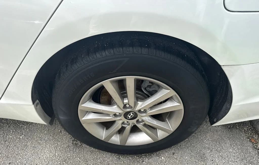 2017 HYUNDAI SONATA SE 7