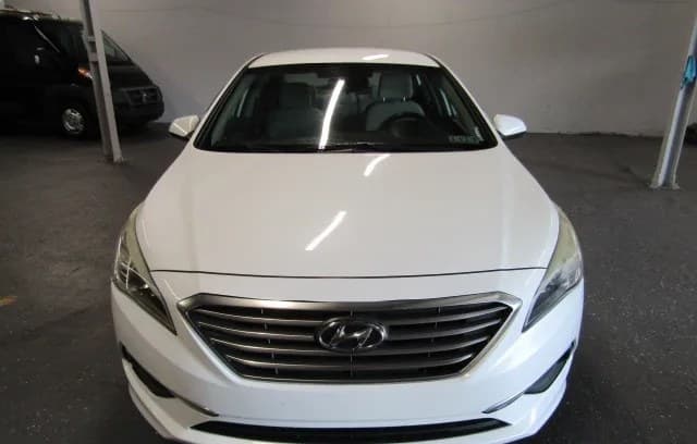 2017 HYUNDAI SONATA SE 2