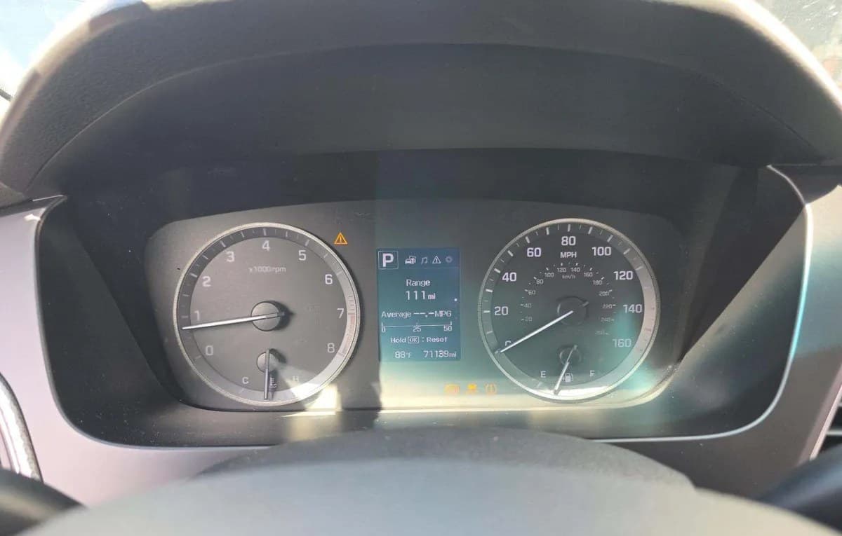 2017 HYUNDAI SONATA Base 5