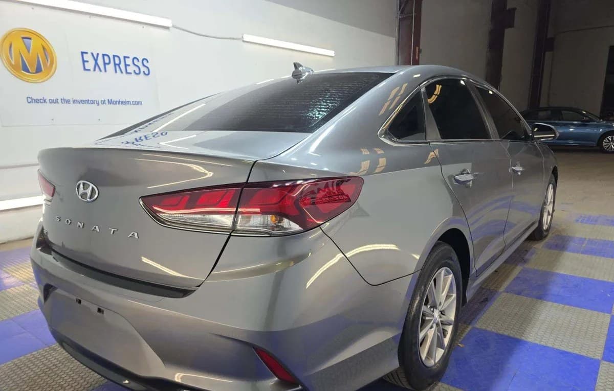 2019 HYUNDAI SONATA SE 4