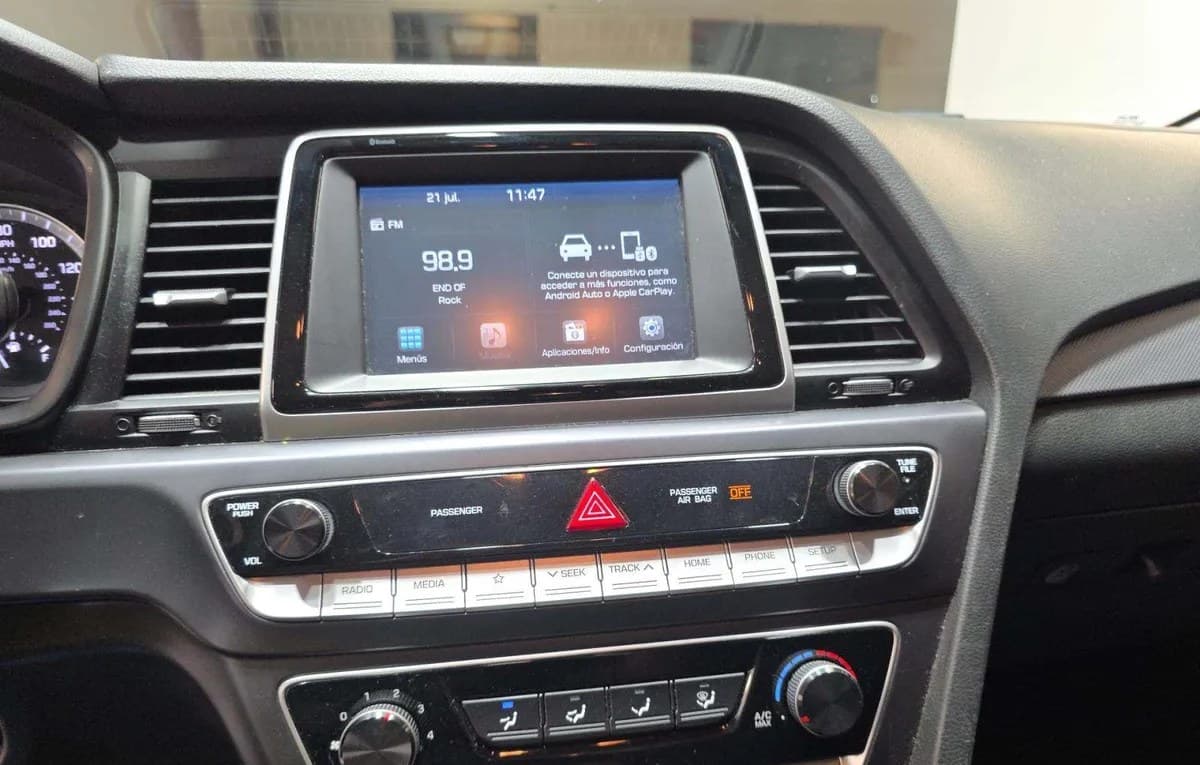 2019 HYUNDAI SONATA SE 7