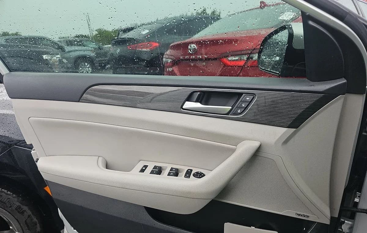 2019 HYUNDAI SONATA Limited 6