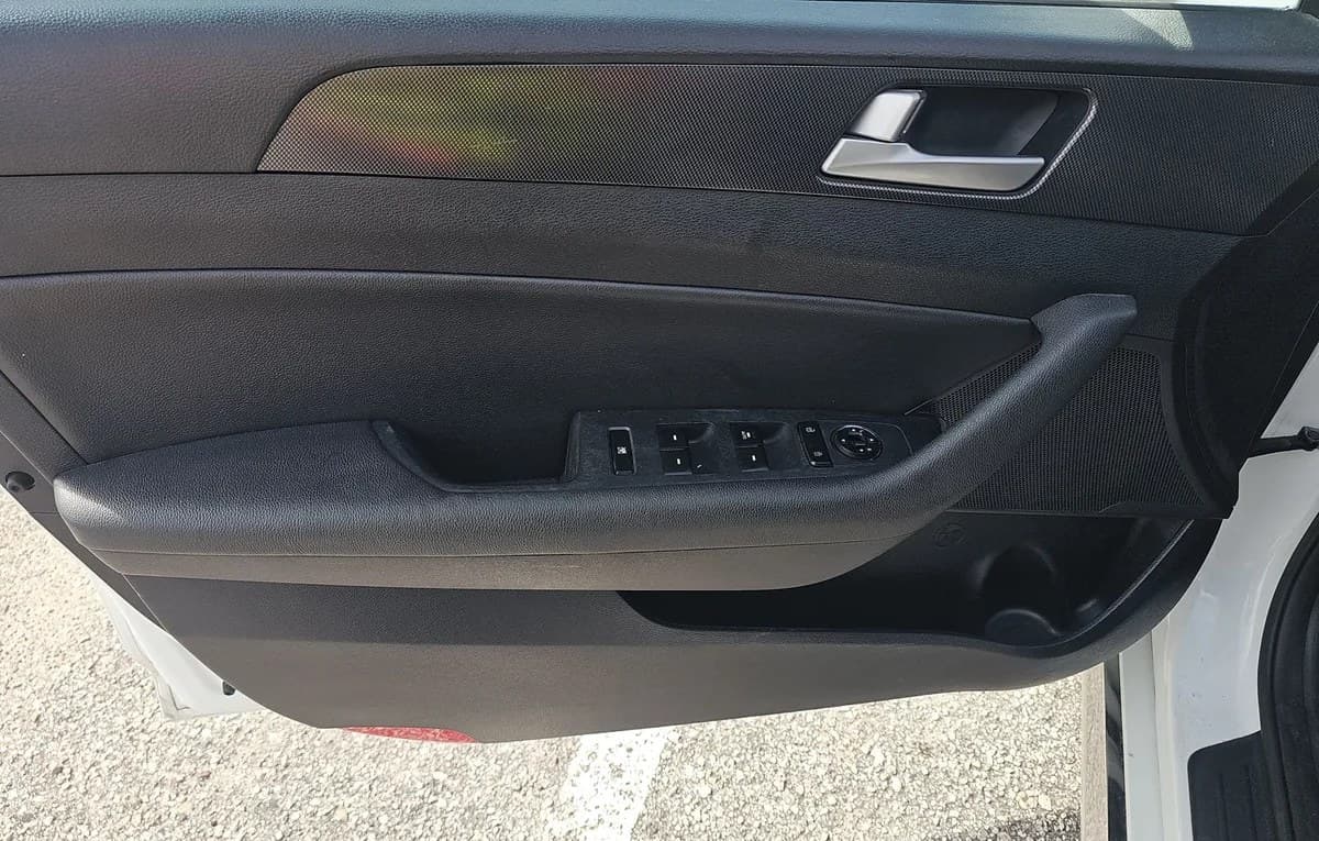2017 HYUNDAI SONATA Sport 5