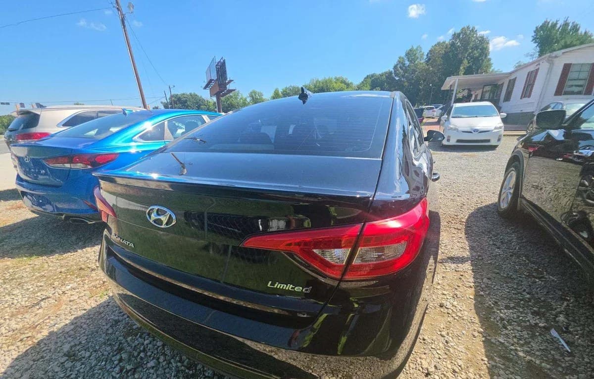 2017 HYUNDAI SONATA Limited 4