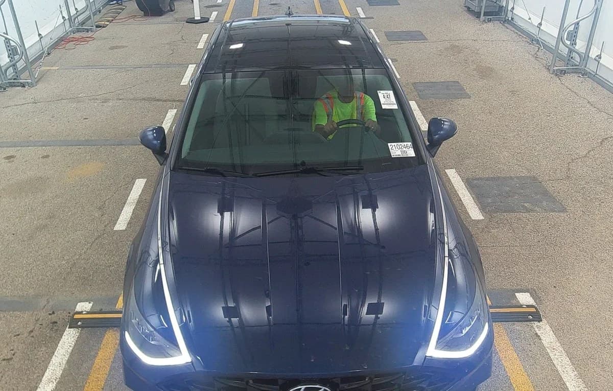 2022 HYUNDAI SONATA SEL 3