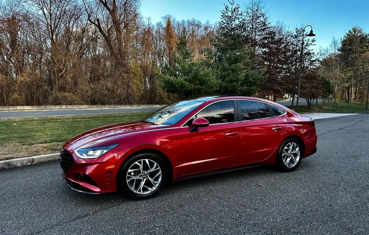 2020 HYUNDAI SONATA SEL 3