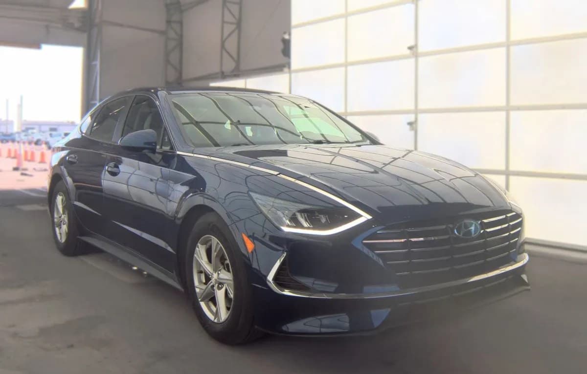 2020 HYUNDAI SONATA SE 4