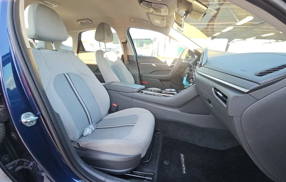 2020 HYUNDAI SONATA SE 5