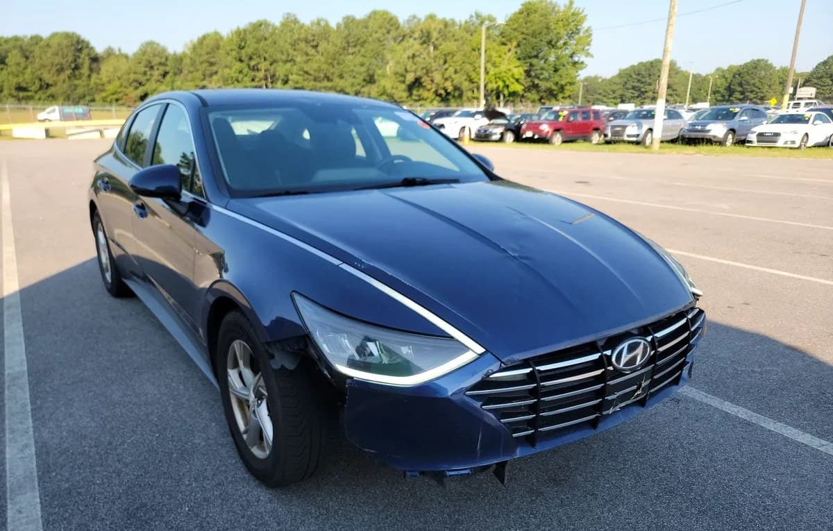 2021 HYUNDAI SONATA SE 3