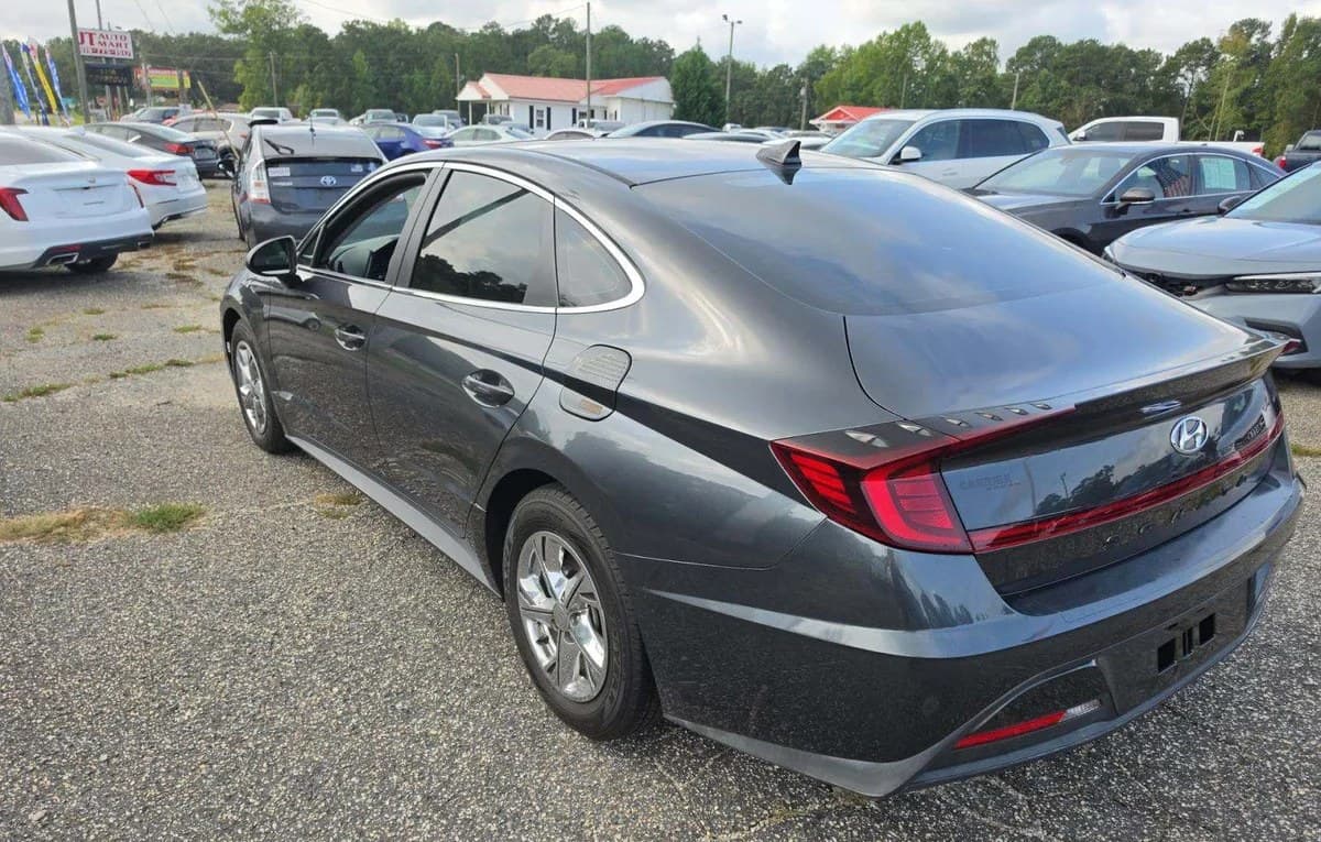 2020 HYUNDAI SONATA SE 3