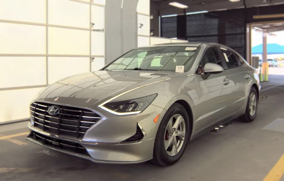 2021 HYUNDAI SONATA SE 2