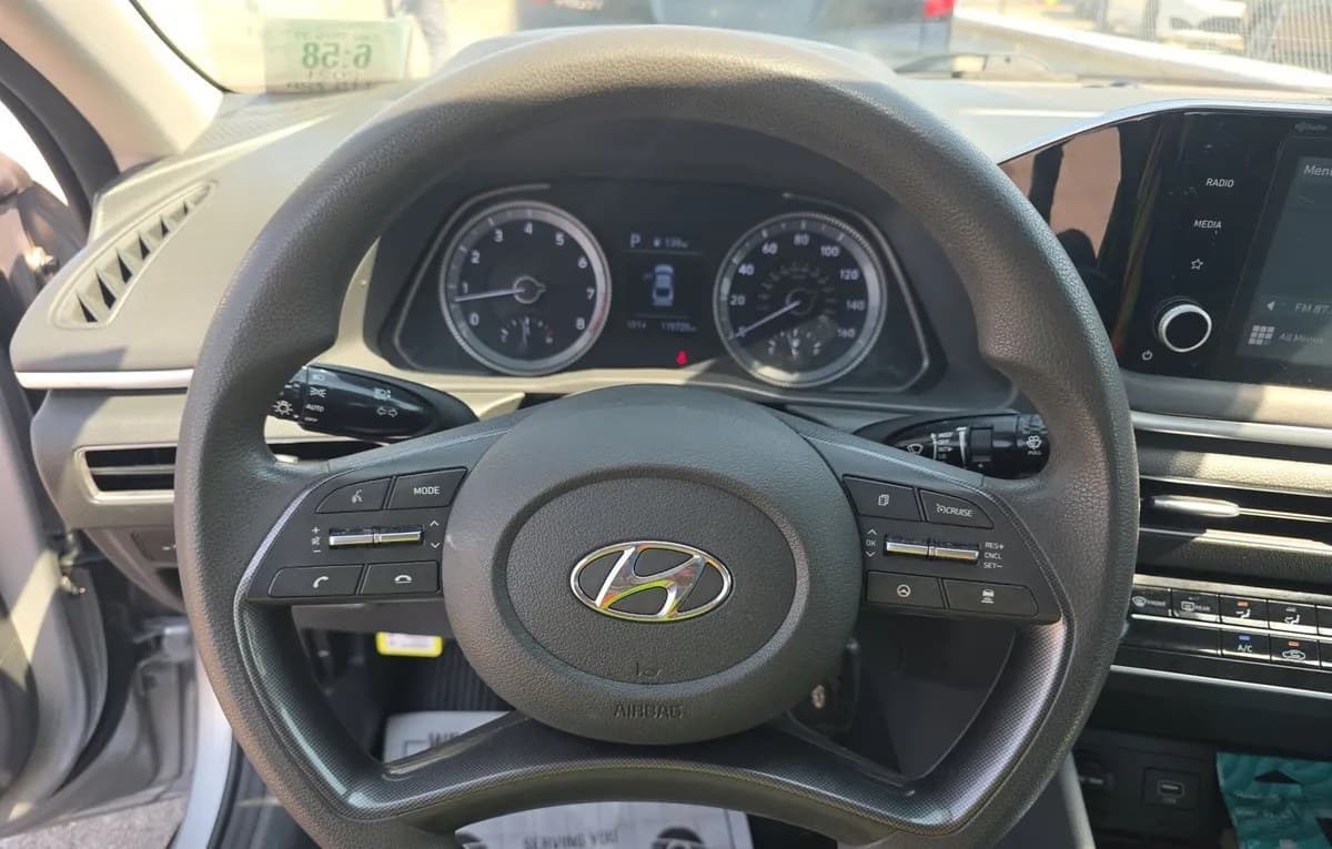 2021 HYUNDAI SONATA SE 7