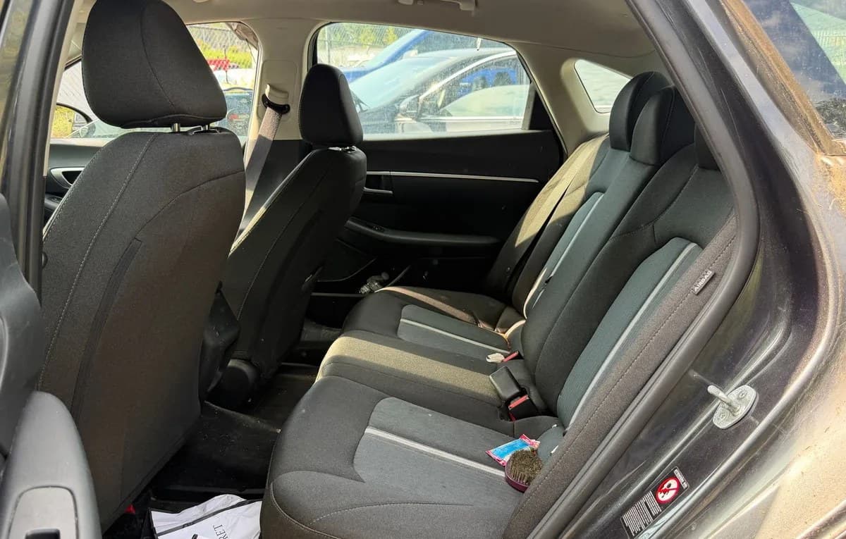2020 HYUNDAI SONATA SE 7
