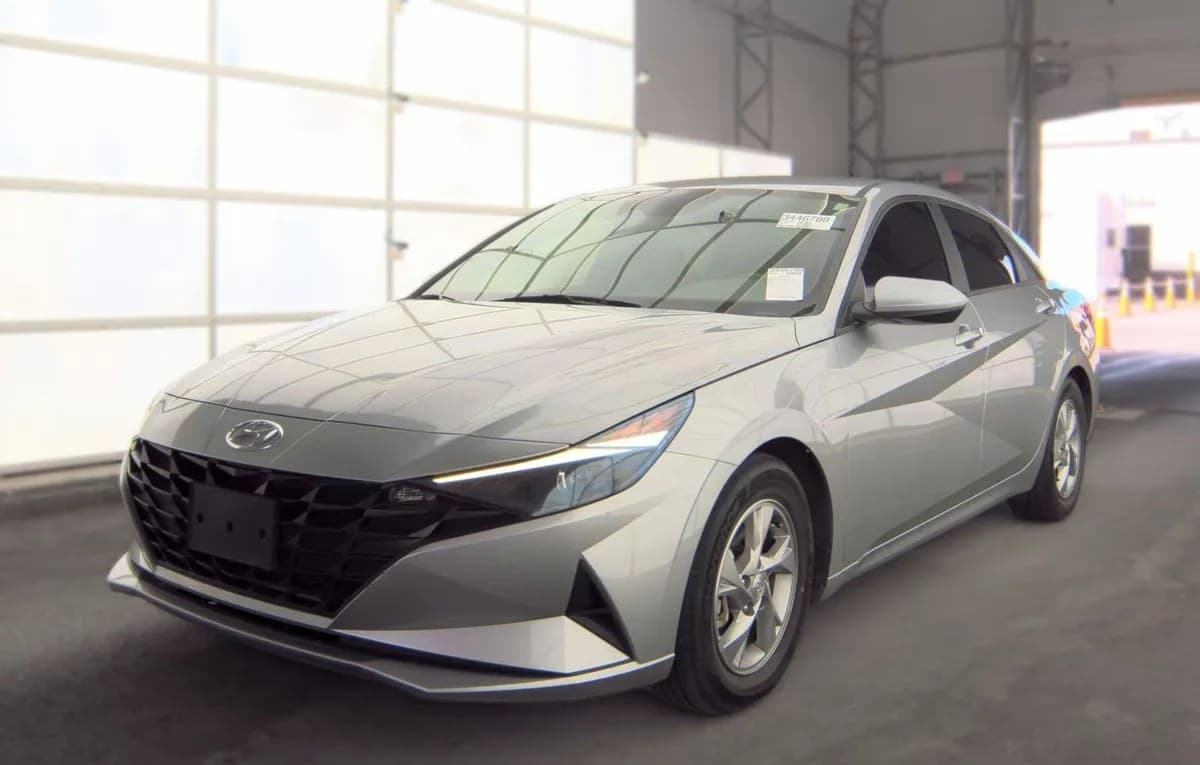 2021 HYUNDAI ELANTRA SE 2