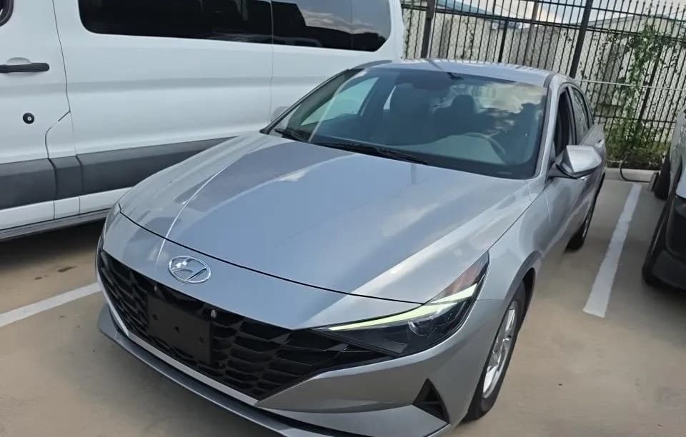 2021 HYUNDAI ELANTRA SE 2