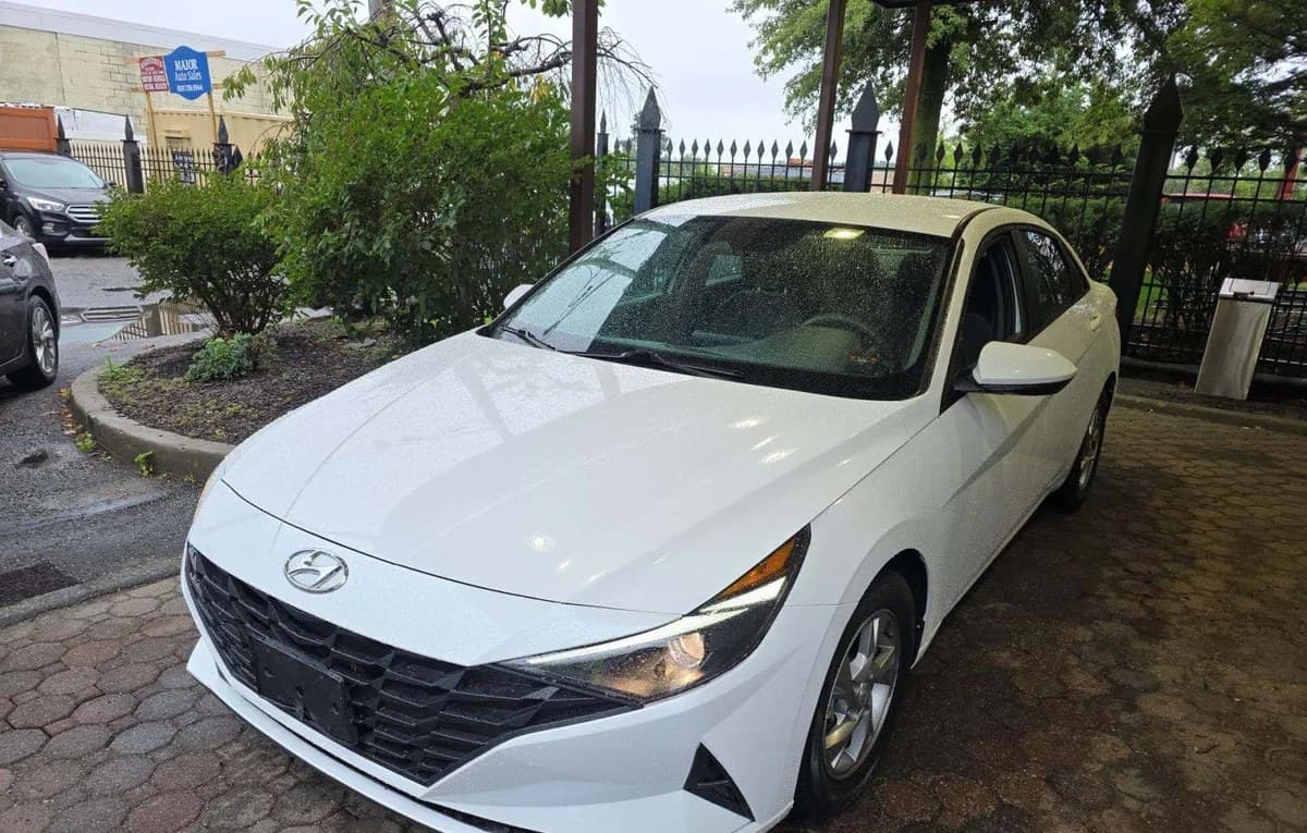 2021 HYUNDAI ELANTRA SE 2