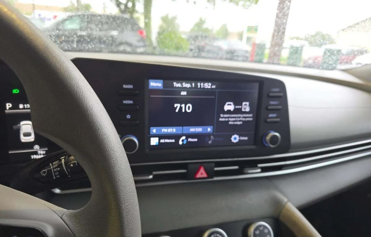 2021 HYUNDAI ELANTRA SE 7