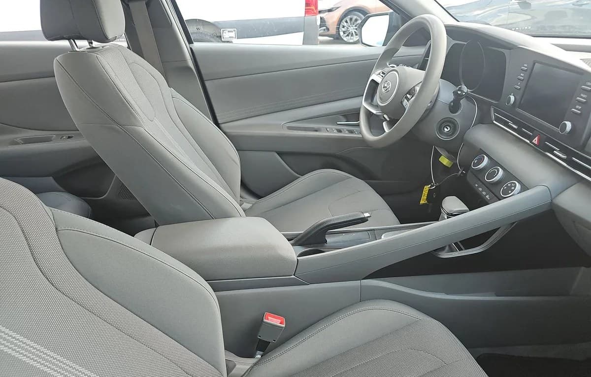 2021 HYUNDAI ELANTRA SE 5