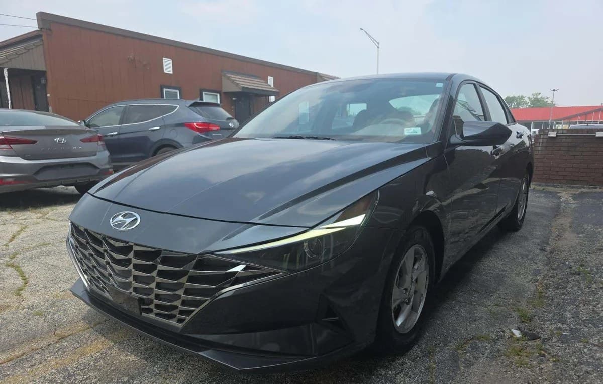 2023 HYUNDAI ELANTRA SE 2