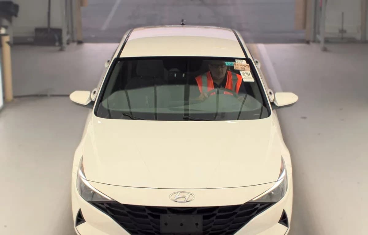 2023 HYUNDAI ELANTRA SEL 3