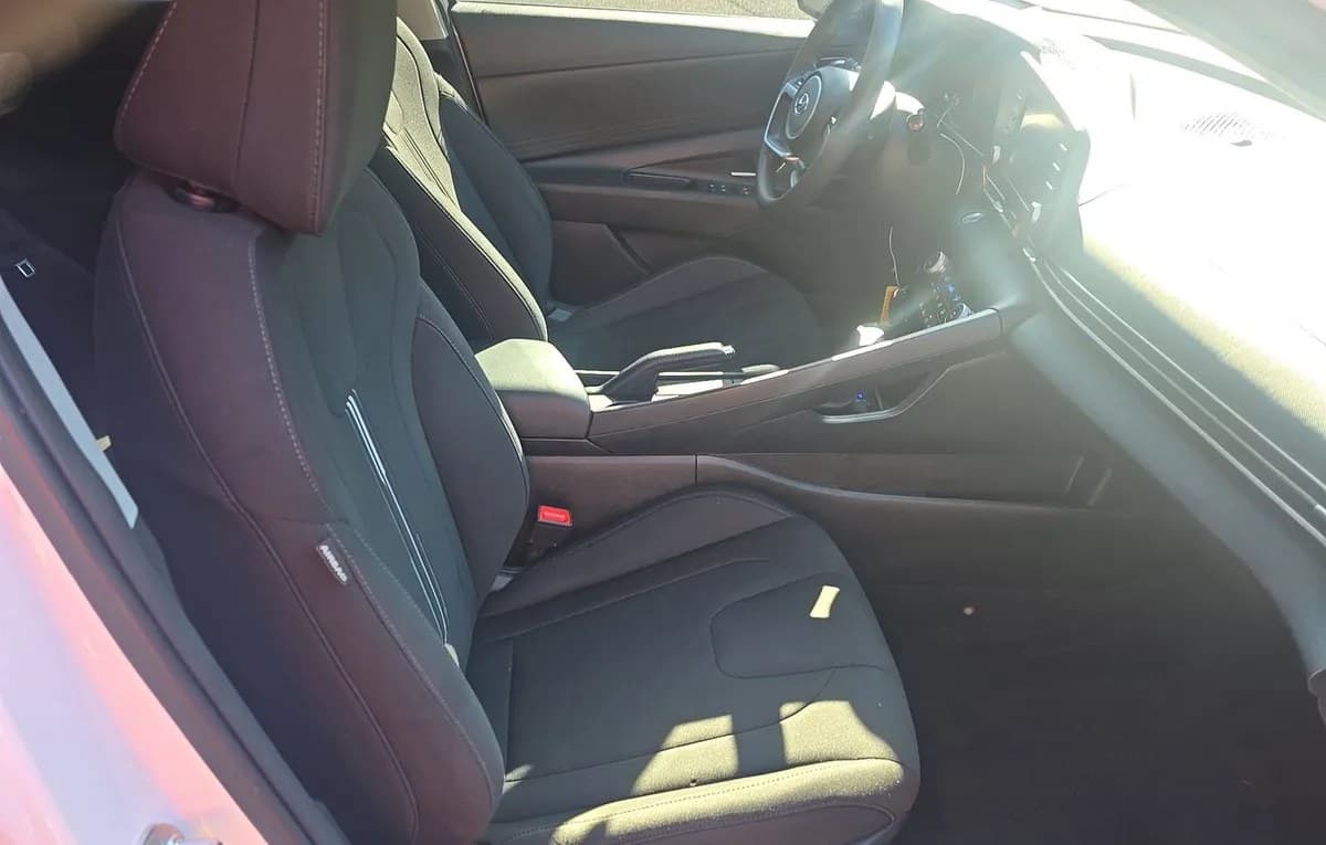 2023 HYUNDAI ELANTRA SEL 5
