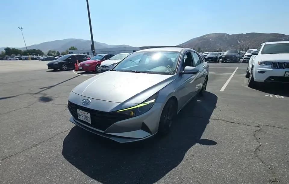 2022 HYUNDAI ELANTRA SEL