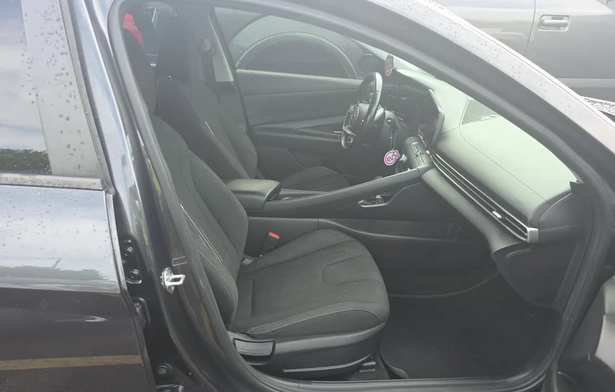 2023 HYUNDAI ELANTRA SEL 5