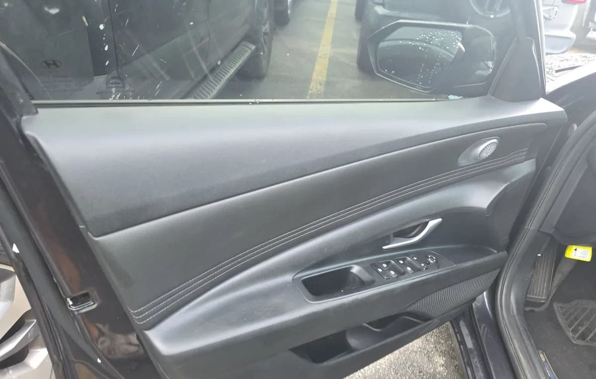 2023 HYUNDAI ELANTRA SEL 6