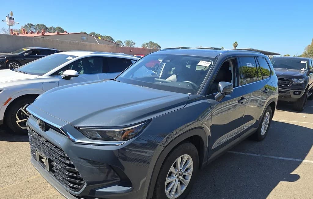 2025 TOYOTA GRAND HIGHLANDER XLE