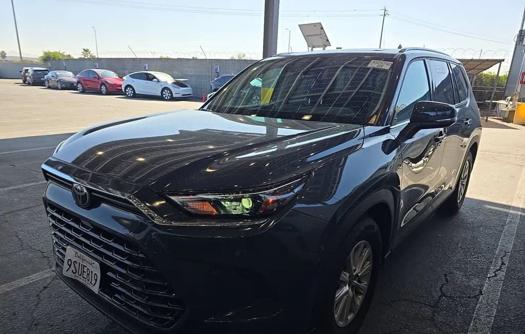 2025 TOYOTA GRAND HIGHLANDER XLE
