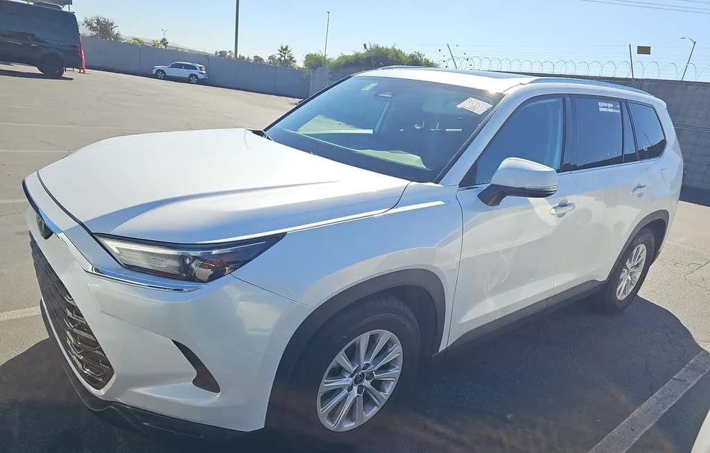 2025 TOYOTA GRAND HIGHLANDER XLE
