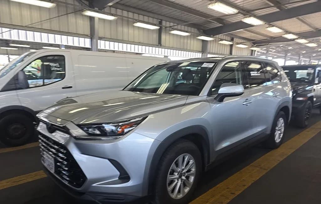 2025 TOYOTA GRAND HIGHLANDER XLE
