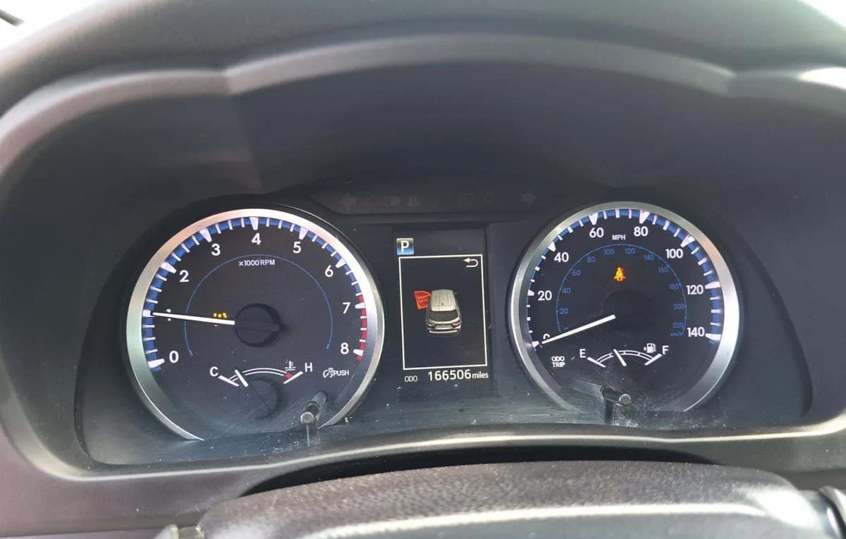 2017 TOYOTA HIGHLANDER LE 6