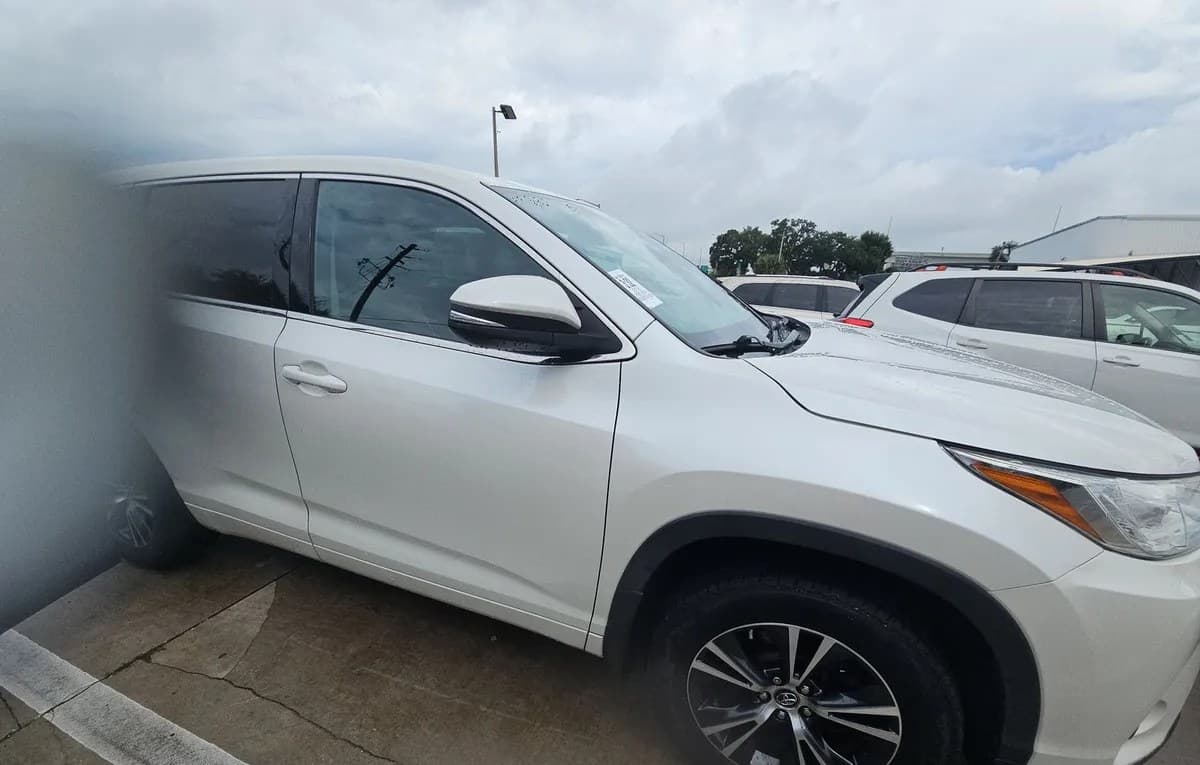2018 TOYOTA HIGHLANDER LE PLUS 4