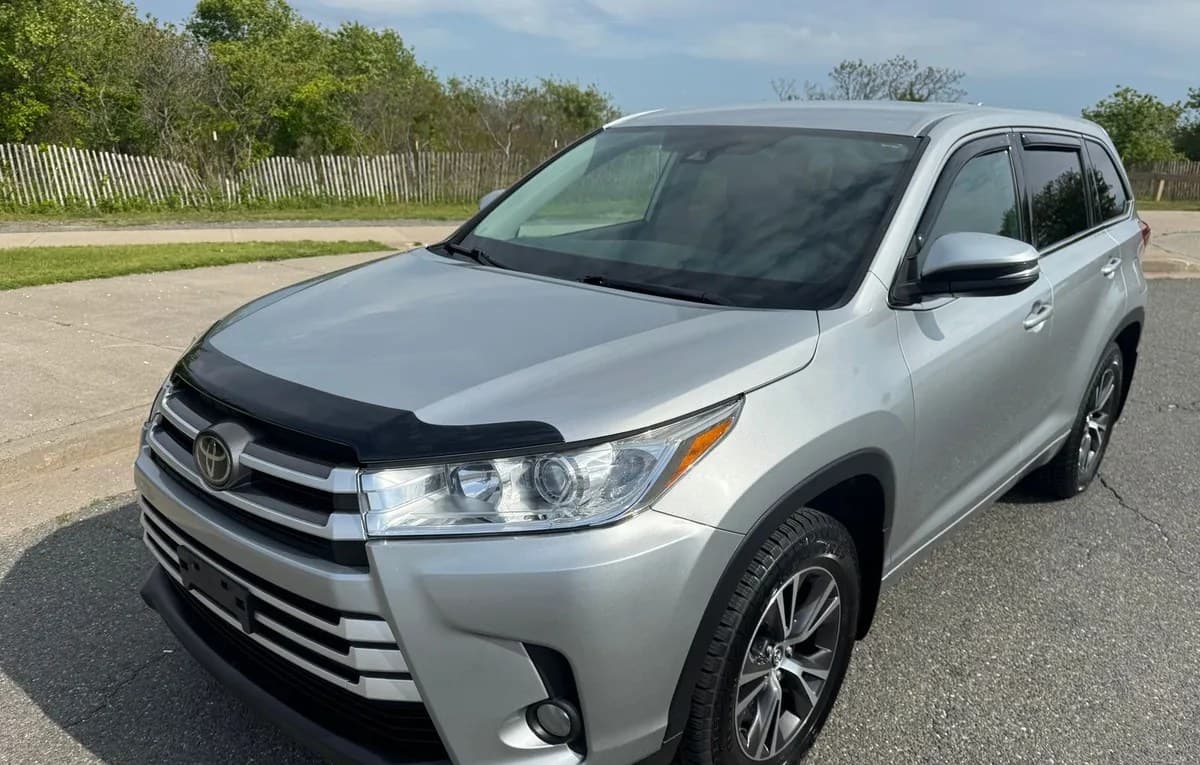 2018 TOYOTA HIGHLANDER LE Plus 6
