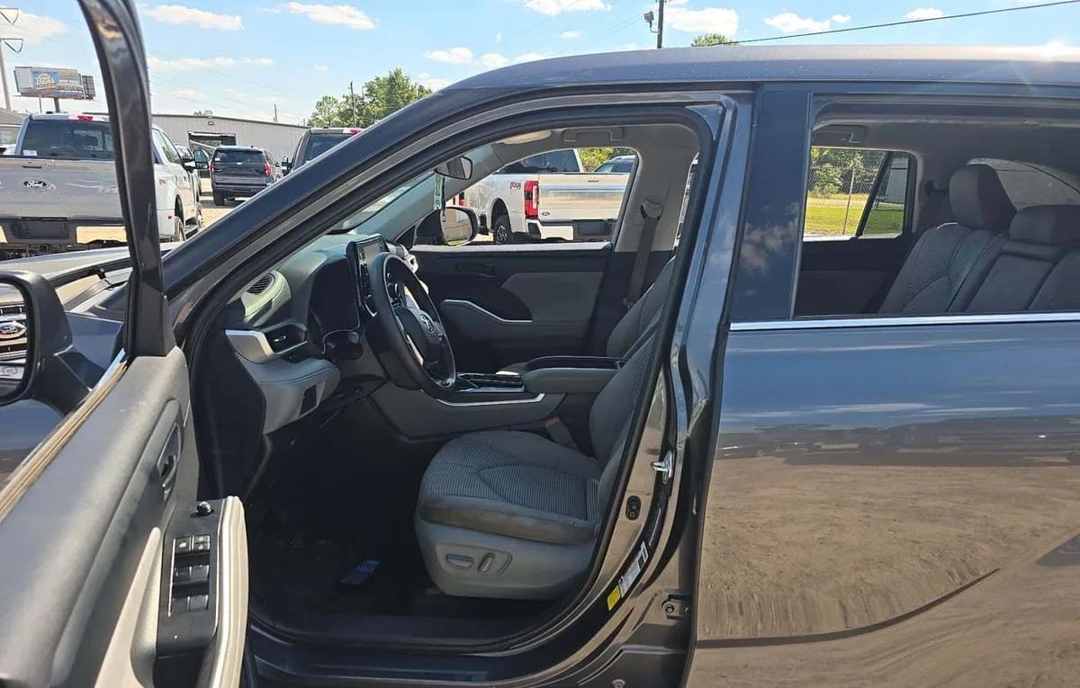 2020 TOYOTA HIGHLANDER L 4