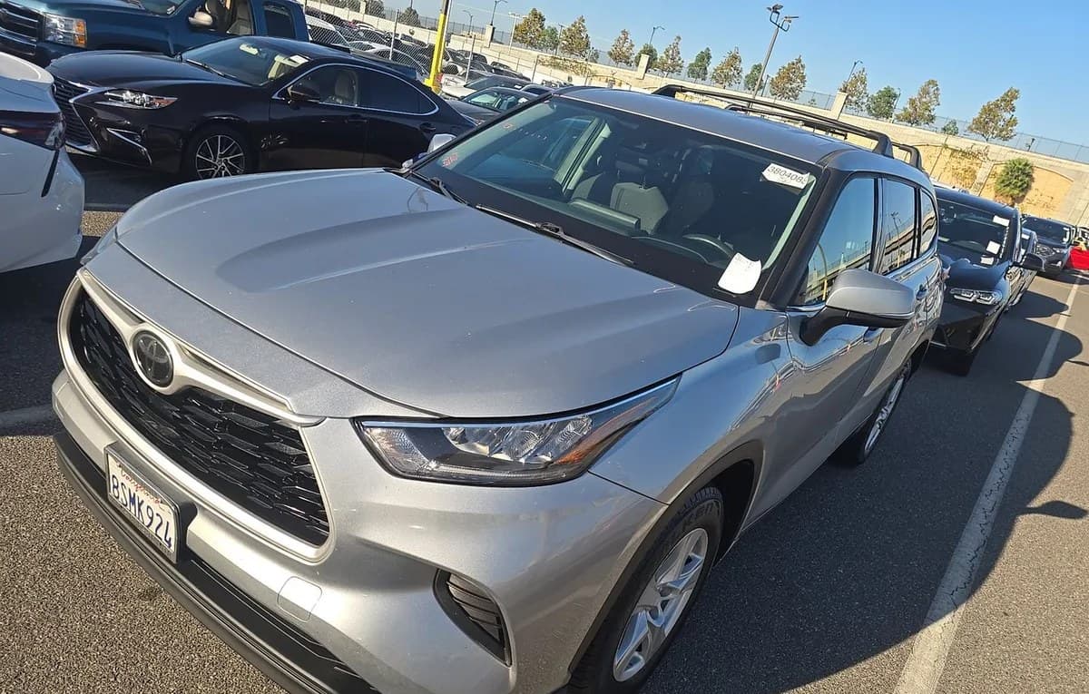 2020 TOYOTA HIGHLANDER L 2