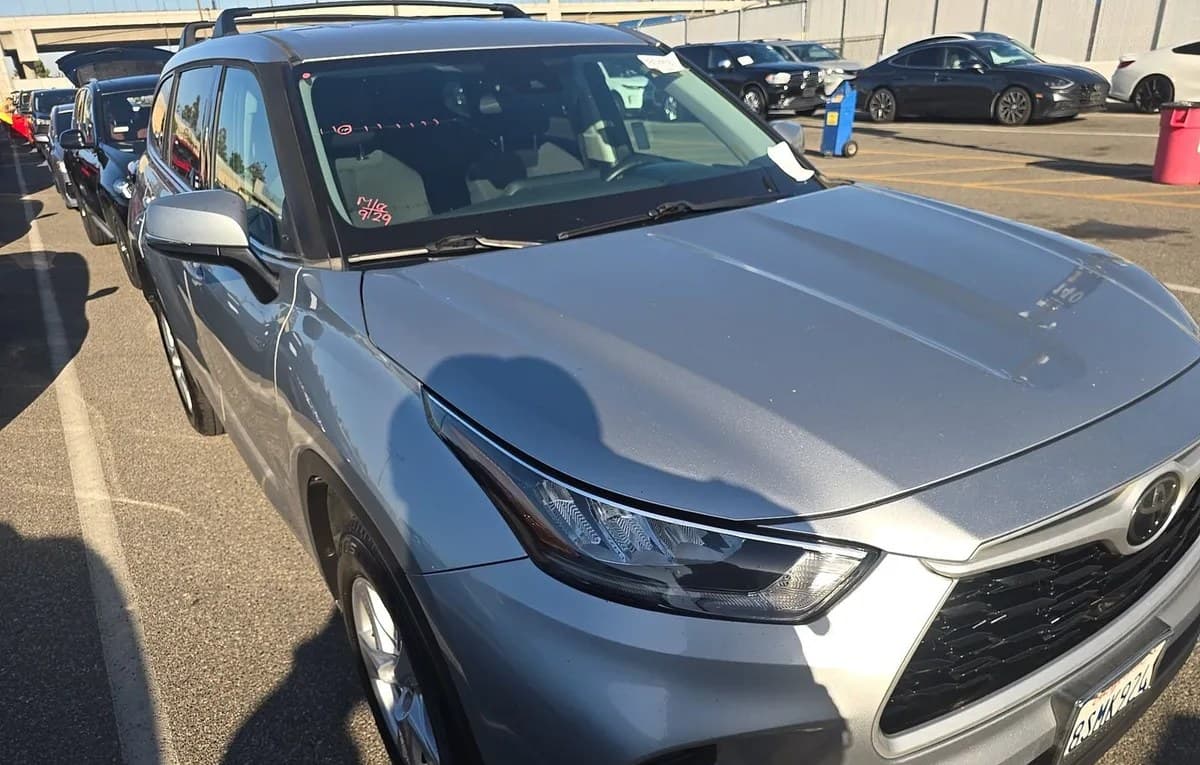 2020 TOYOTA HIGHLANDER L 4