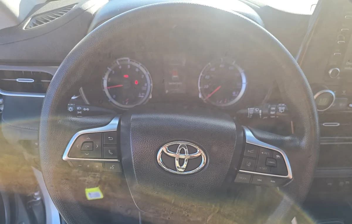 2020 TOYOTA HIGHLANDER L 7