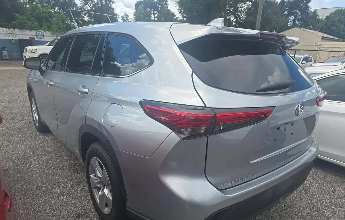2021 TOYOTA HIGHLANDER L 3