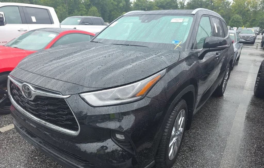 2021 TOYOTA HIGHLANDER LIMITED