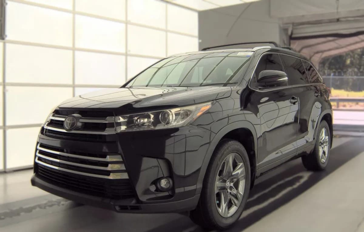 2019 TOYOTA HIGHLANDER LIMITED Platinum 2