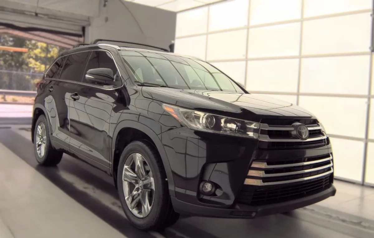 2019 TOYOTA HIGHLANDER LIMITED Platinum 4