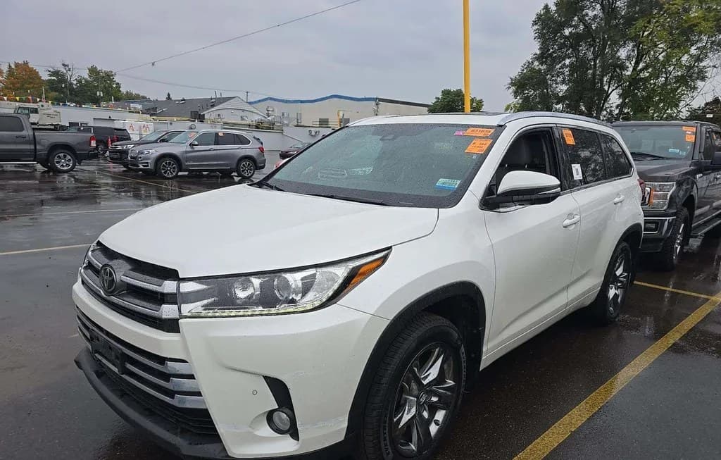 2017 TOYOTA HIGHLANDER LIMITED PLATINUM